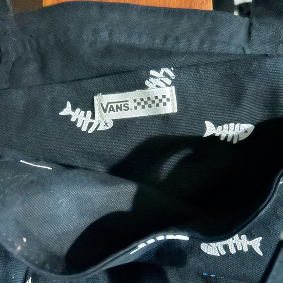 Vans Black and White Skeleton Fish / Fishbone Tote with Pockets Sardine - Picture 4 of 4